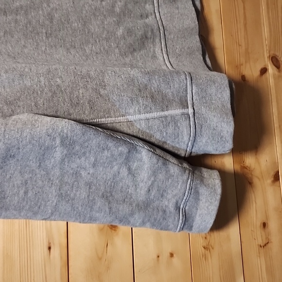 Tommy Bahama Pull Over Sweatshirt size Medium nwot - Picture 3 of 10